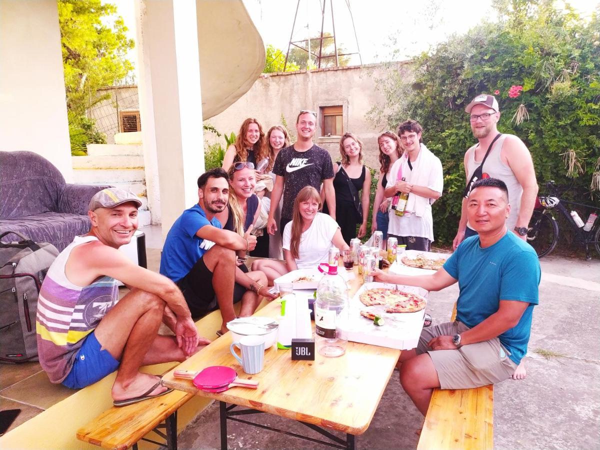 Pinegroove Hostel Vlora Екстериор снимка