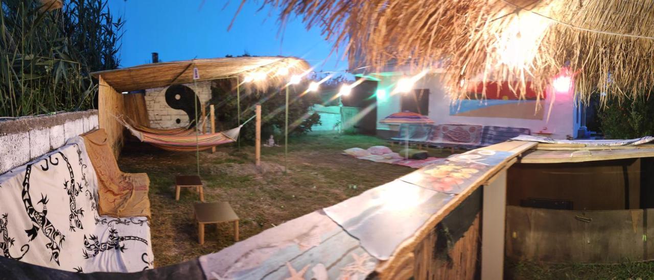 Pinegroove Hostel Vlora Екстериор снимка