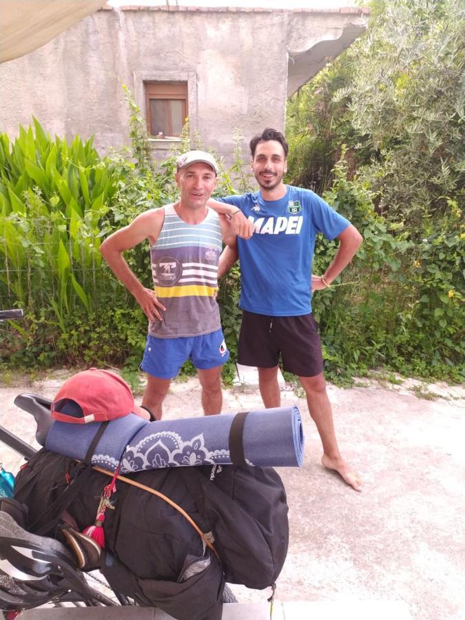 Pinegroove Hostel Vlora Екстериор снимка